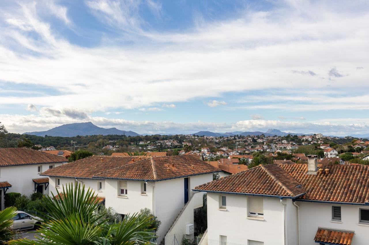 Larrun - Vue Sur La Montagne Proche De La Plage Bidart Esterno foto