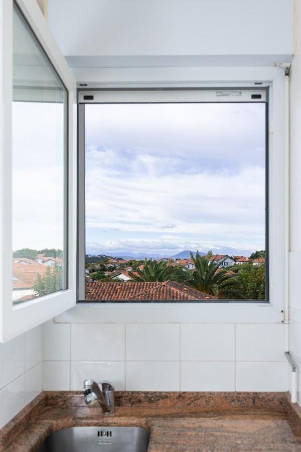 Larrun - Vue Sur La Montagne Proche De La Plage Bidart Esterno foto